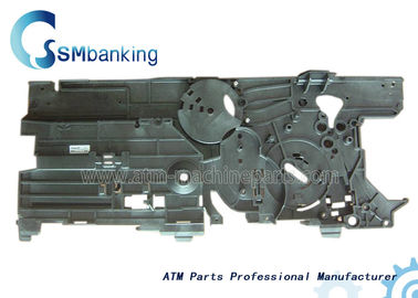Chassi 1750046496 do direito do empilhador de Wincor das peças sobresselentes do ATM do material plástico