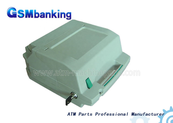 A máquina do ATM parte as gavetas A003871 da gaveta RV301 da remoção de NMD novas e tem-nas no estoque